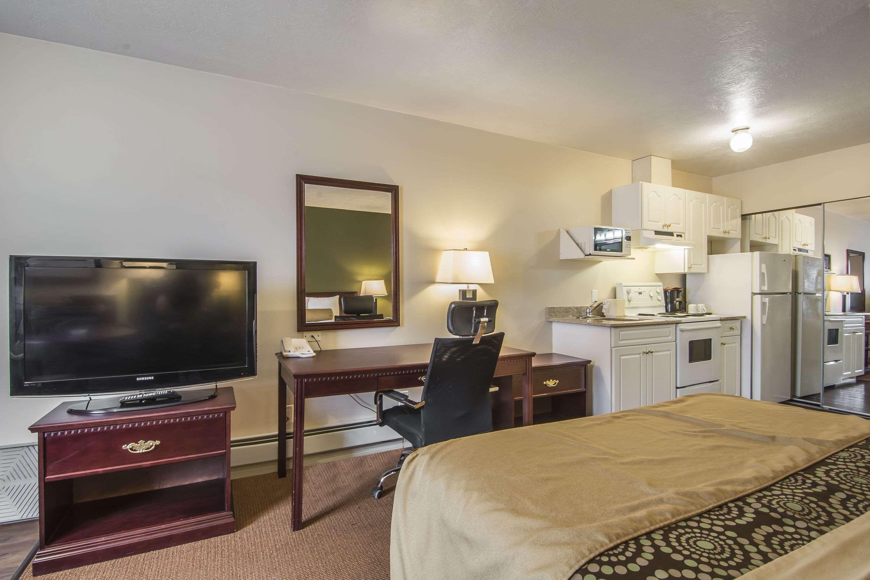 Econo Lodge Inn & Suites High Level Eksteriør bilde