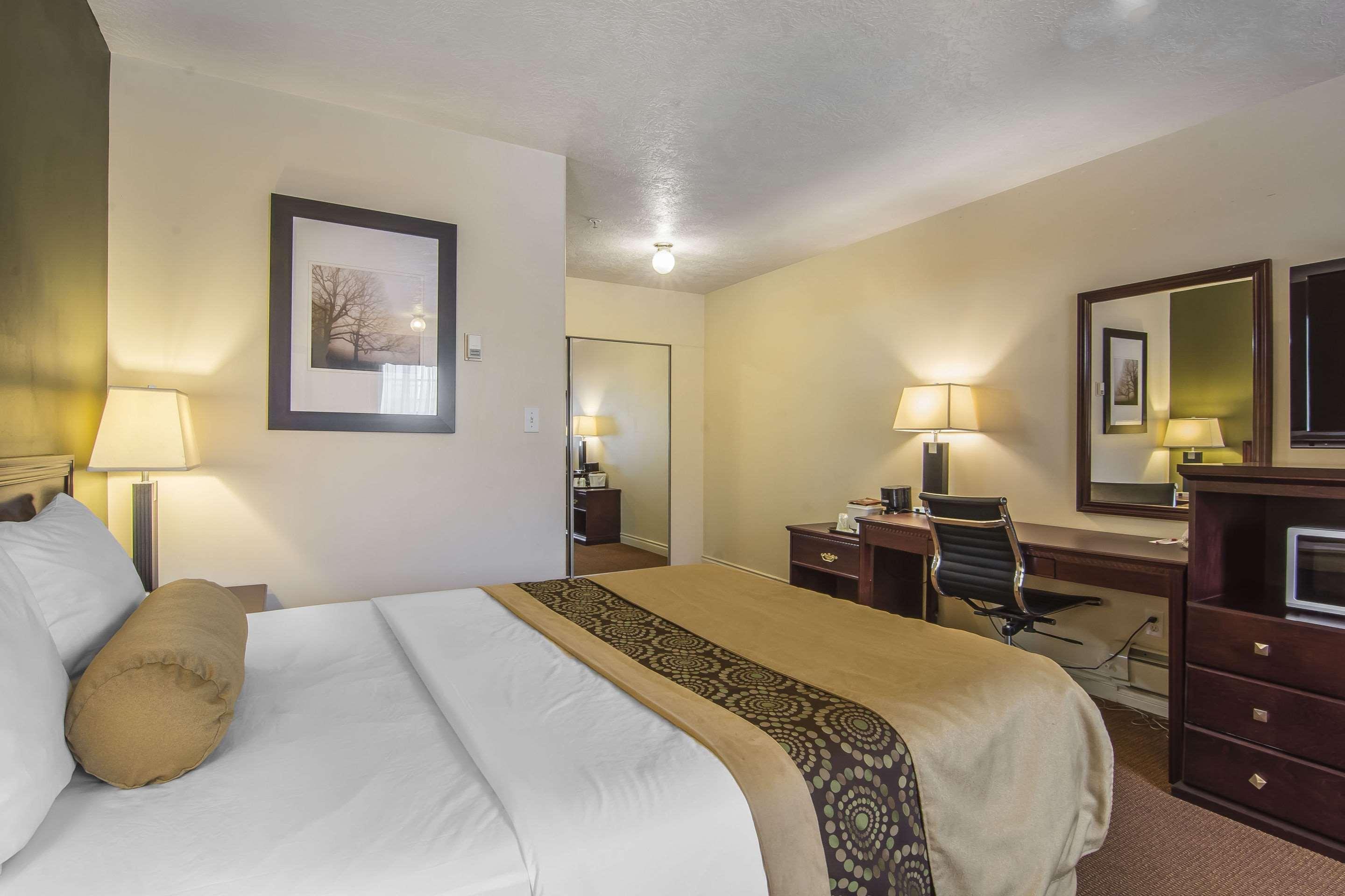 Econo Lodge Inn & Suites High Level Eksteriør bilde