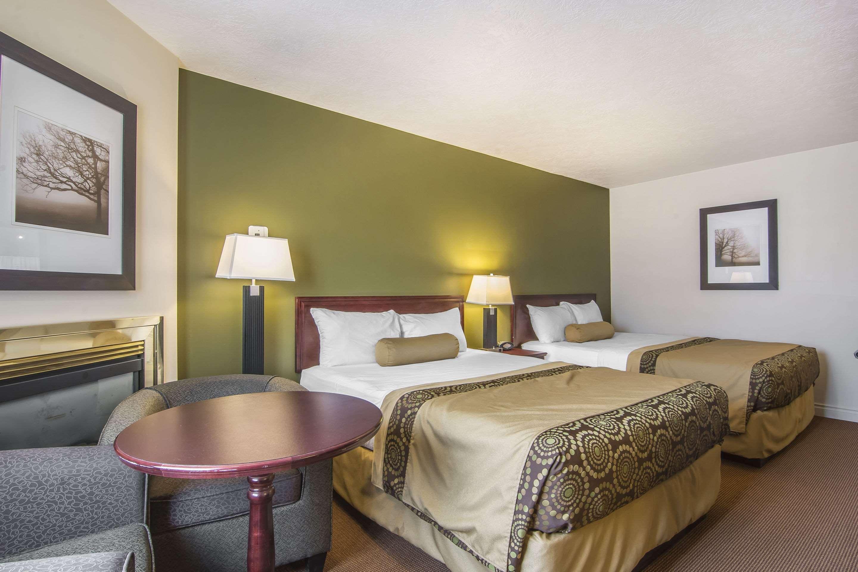 Econo Lodge Inn & Suites High Level Eksteriør bilde