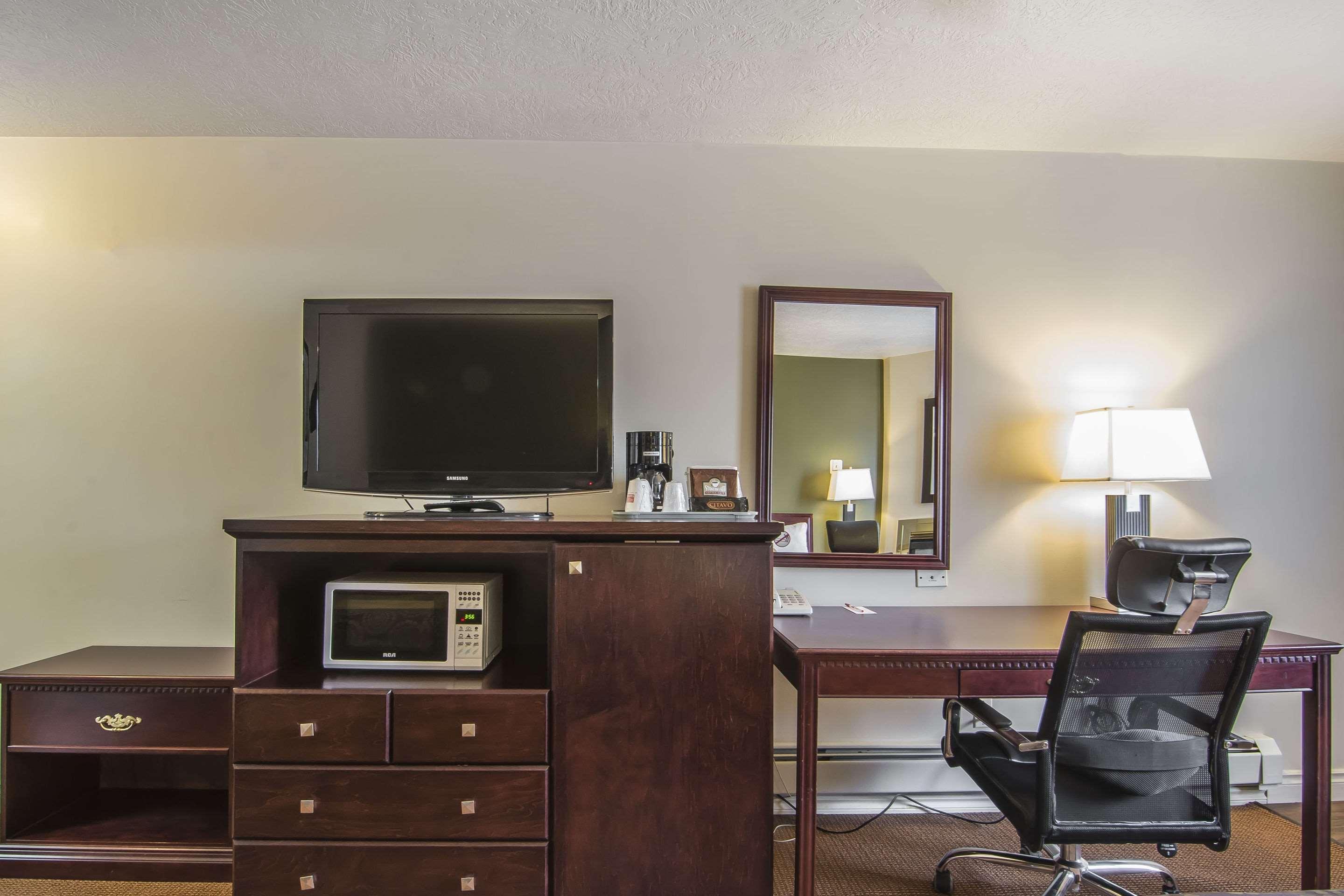 Econo Lodge Inn & Suites High Level Eksteriør bilde